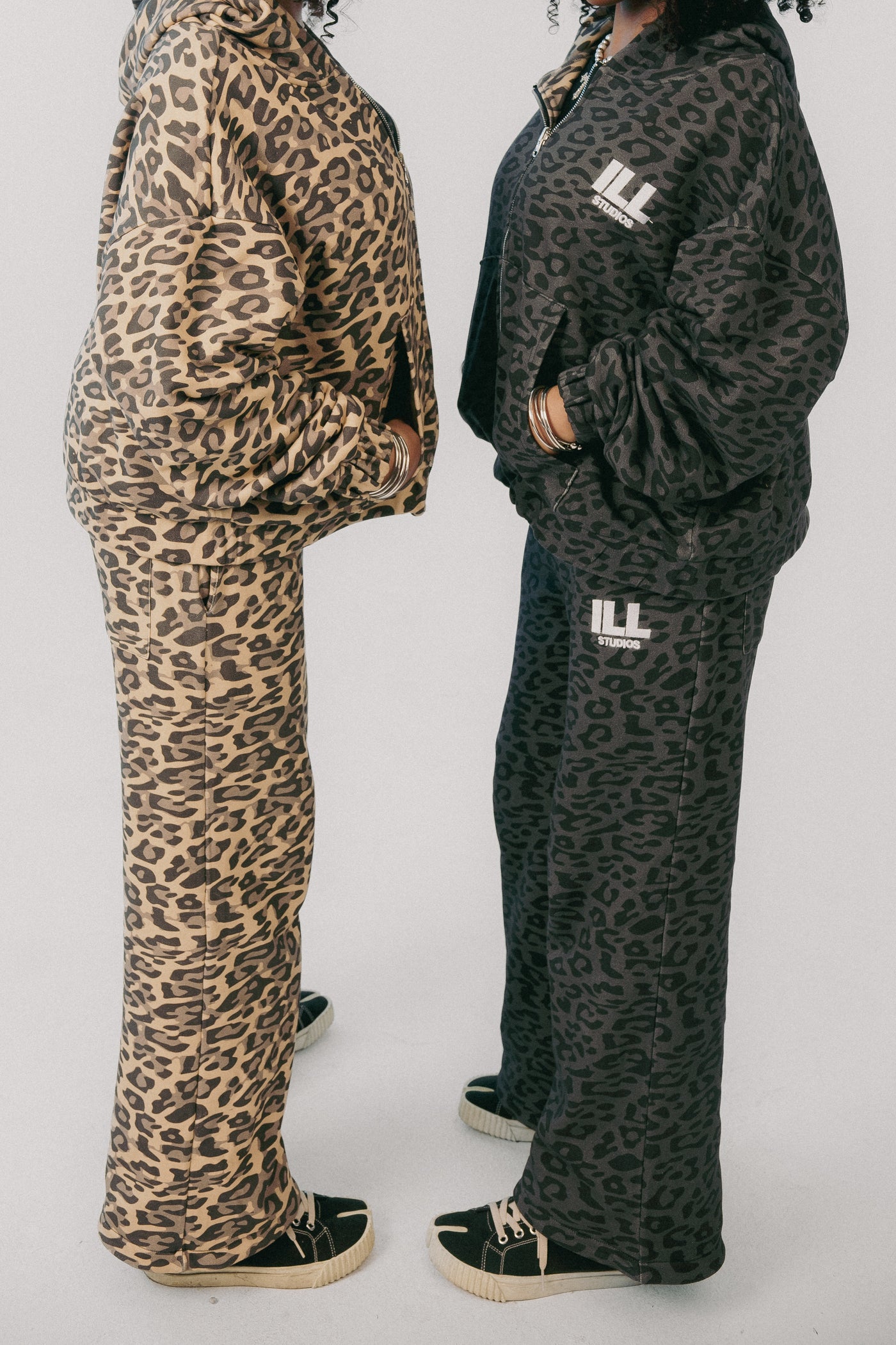 REVERSIBLE LEOPARD SWEATSUITS